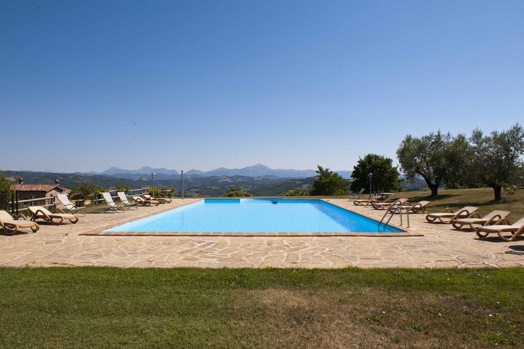 Agriturismo Tenuta Di Biscina Extérieur photo